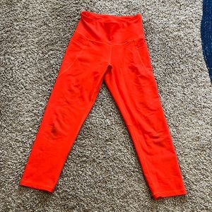 Red old navy cropped leggings small elevate go dry